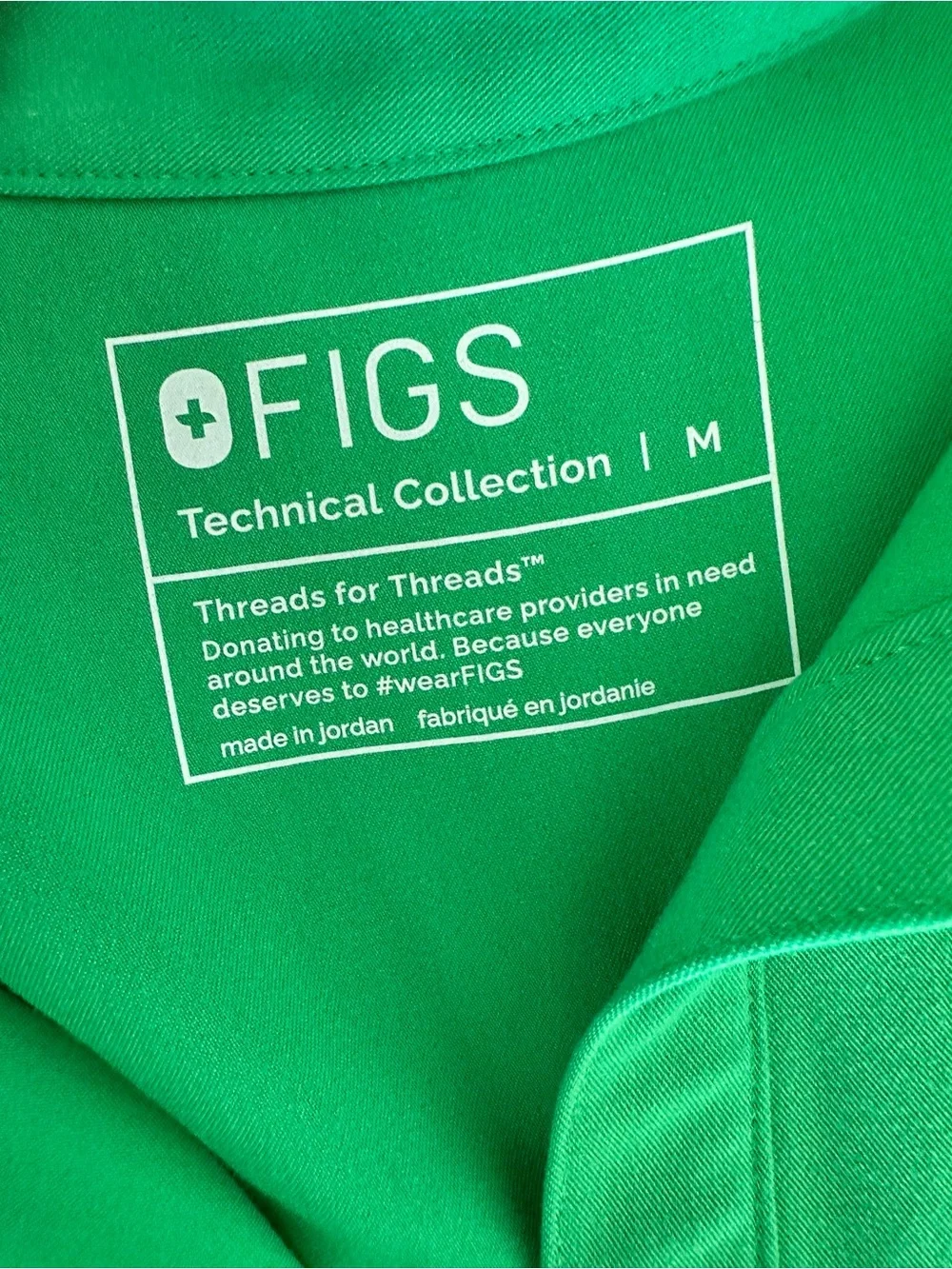 FIGS Emerald Green Scrub Set M – Rafaela Top + Uman Joggers